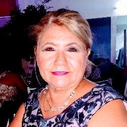 GLORIA FLORES SALINAS